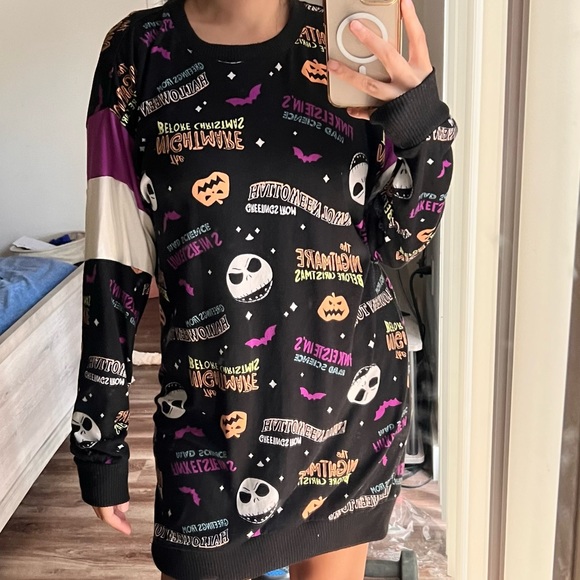 Disney Nightmare Before Christmas Print Black Longsleeve Tunic sweatshirt - Picture 2 of 5